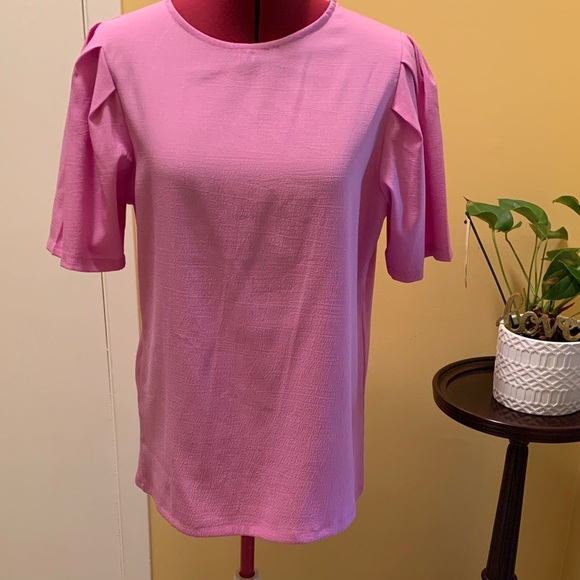 She Di Women's Top with gathered shoulder short sleeves NWOT - Picture 1 of 14